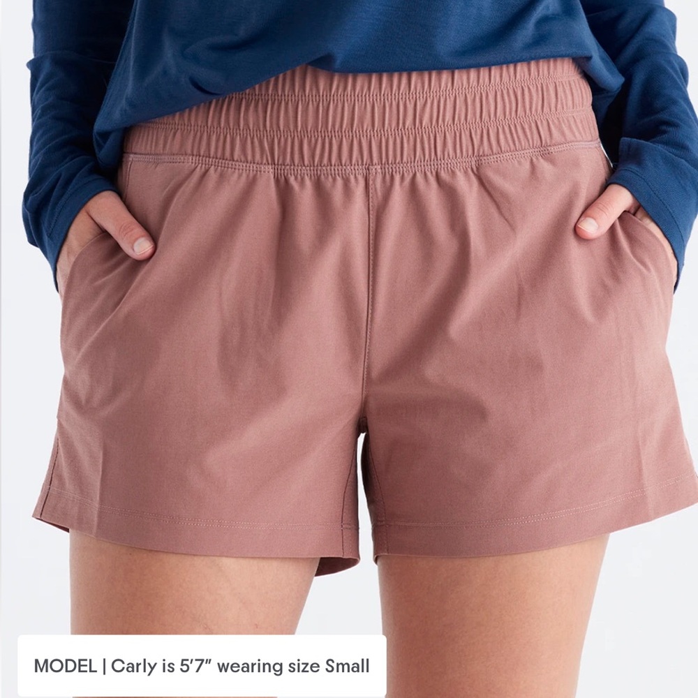 Freefly women’s pull-on breeze shorts NWT never worn!